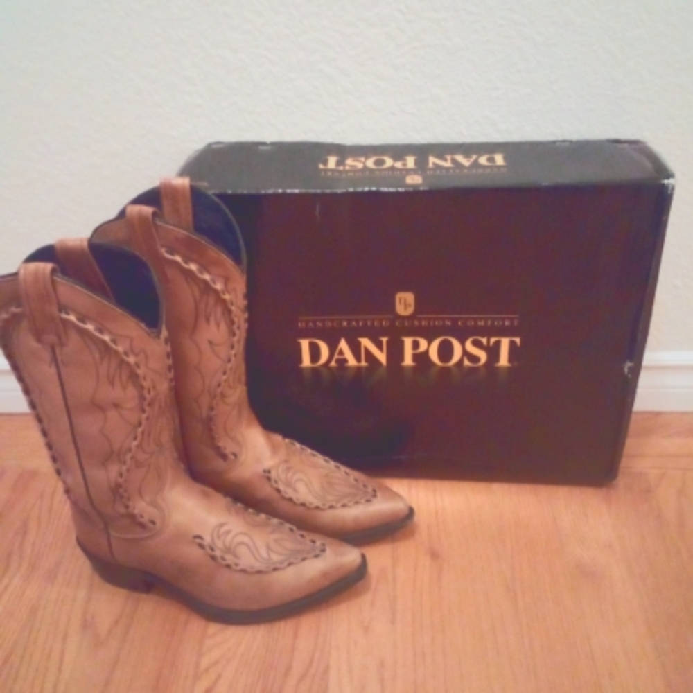 Dan Post Vintage Men's Vintage Deertan Bucklace Western Boot Size 8 D